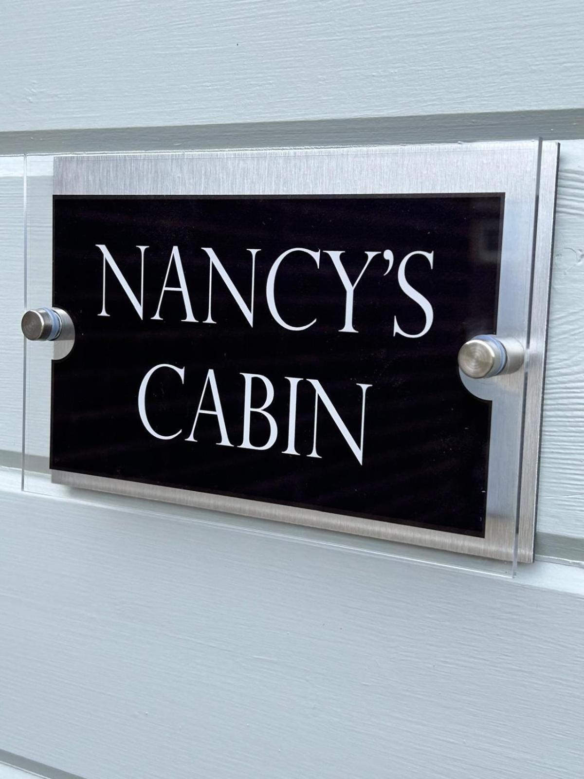 Nancy'S Cabin Mosborough Exterior photo